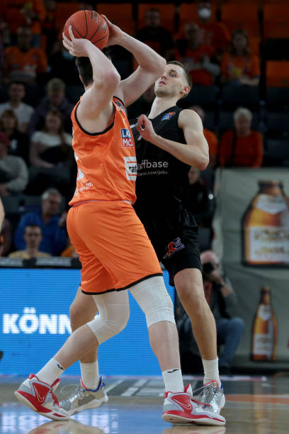 的去留与定 的去留与定